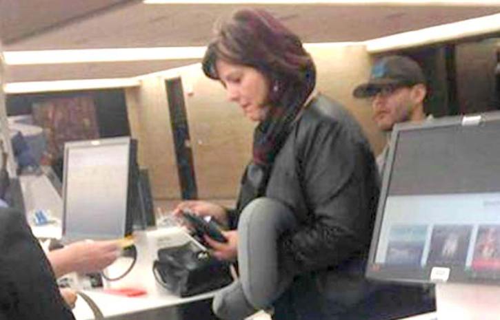 Šī sievietes fotogrāfija, lidostā, burtiski aplidoja internetu! Tagad jūs sapratīsiet kāpēc…