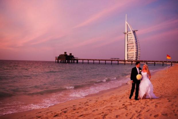 Dubaijas iedzīvotājs izšķīrās ar savu sievu 15 minūtes pēc sarakstīšanās.