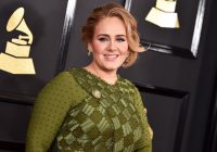 Dziedātāja Adele pēc šķiršanās ļoti notievējusi – foto
