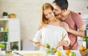 5 produkti, kurus labāk neēst pirms intīmajām attiecībām. Zinātnieki tos sauc par “libido slepkavām” 5 produkti, kurus labāk neēst pirms intīmajām attiecībām. Zinātnieki tos sauc par “libido slepkavām”