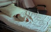 Viņa 6 gadus lūdzās pēc bērna, bet pēc tam vienkārši atstāja to dzemdību namā Viņa 6 gadus lūdzās pēc bērna, bet pēc tam vienkārši atstāja to dzemdību namā
