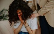 Ko nekad nedrīkst teikt cilvēkiem, kad viņiem ir slikti: 5 mierinājuma izgāšanās kļūdas Ko nekad nedrīkst teikt cilvēkiem, kad viņiem ir slikti: 5 mierinājuma izgāšanās kļūdas