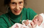 ‘’Pagājuši 14 gadi’’: kā šobrīd izskatās meitene, kura piedzima mammai 66 gadu vecumā ‘’Pagājuši 14 gadi’’: kā šobrīd izskatās meitene, kura piedzima mammai 66 gadu vecumā