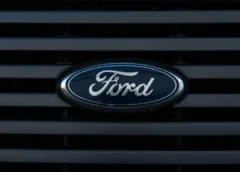 ASV aģentūra izbeidz izmeklēšanu par 411 000 Ford automobiļu defektiem