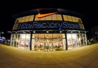 Nike paaugstinās cenas ASV, jo uzņēmumi saskaras ar tarifu nenoteiktību