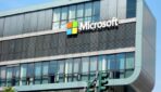 Microsoft samazina 6000 darbavietu, jo uzņēmums atbrīvo ceļu AI investīcijām