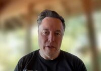 Maska uzņēmumi iesūdz tiesā Apple un OpenAI, apgalvojot, ka tie kaitē konkurencei